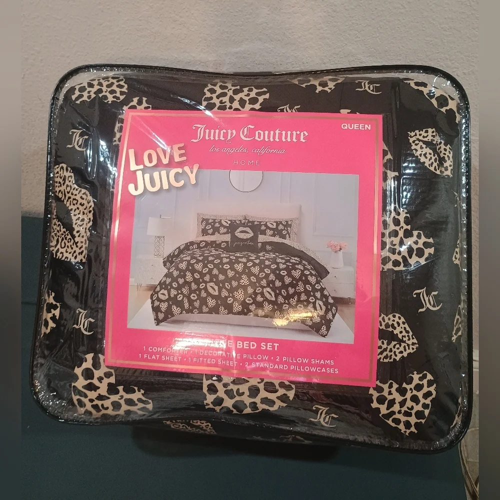 New Viral {Juicy Couture} Leopard Print 8 piece Comforter Set Black & Gold Queen